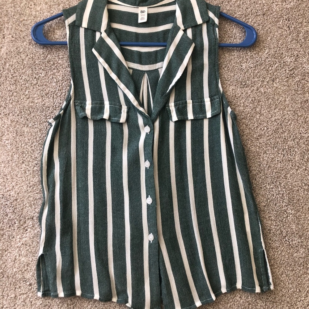 BP Sleeveless top